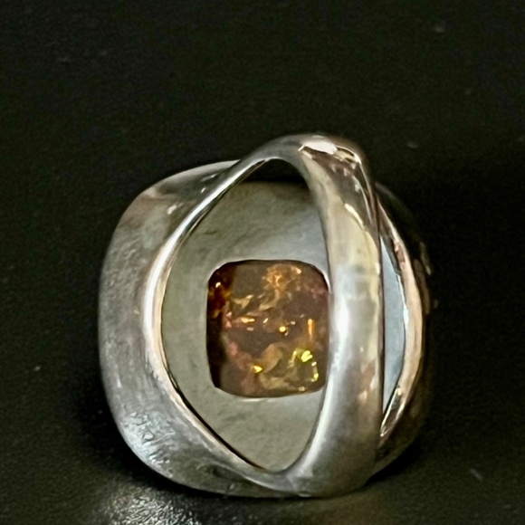 Charming Sterling Silver Amber Ring with Floral Motif - Picture 7 of 11